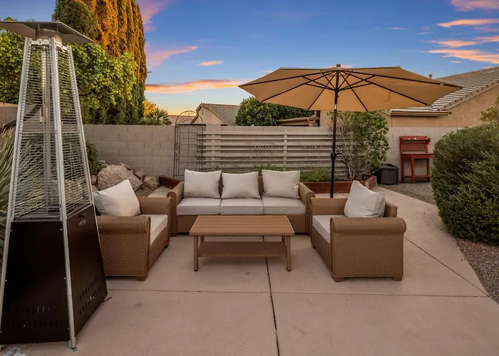 Luxe 4br Desert Oasis W Pool Mtn Views *