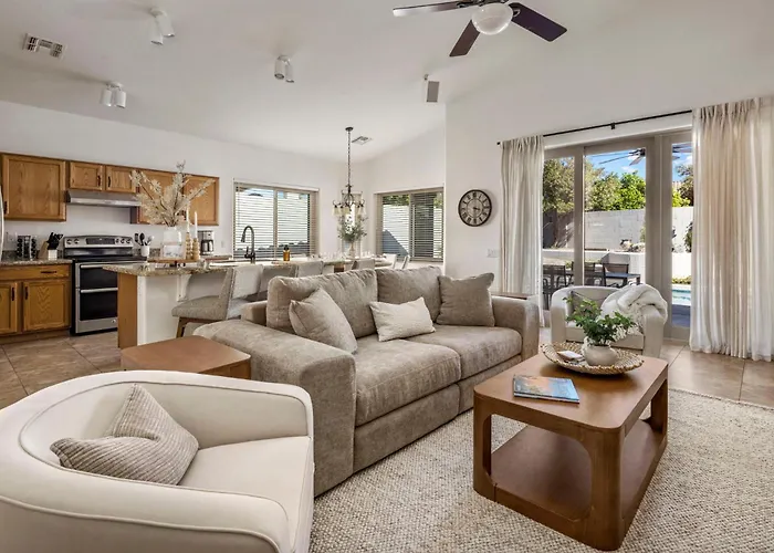 Luxe 4br Desert Oasis W Pool Mtn Views Mesa