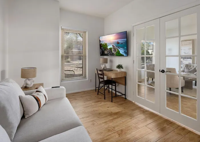 Luxe 4br Desert Oasis W Pool Mtn Views