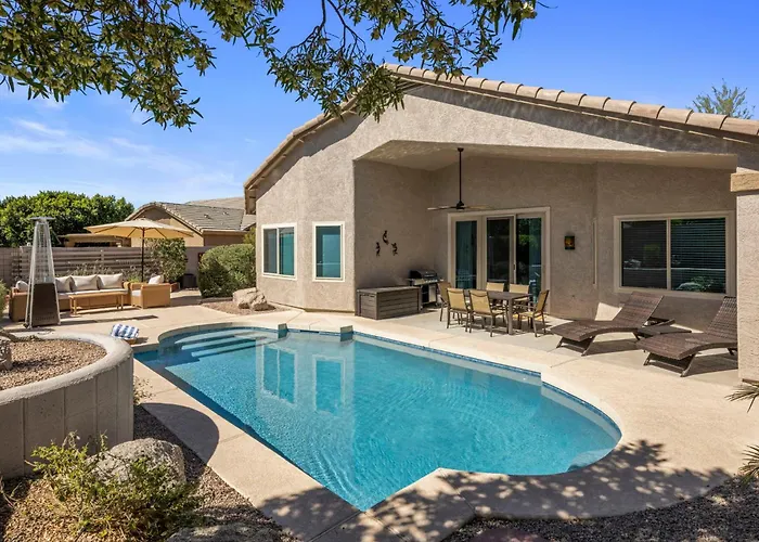 Holiday home Luxe 4br Desert Oasis W Pool Mtn Views