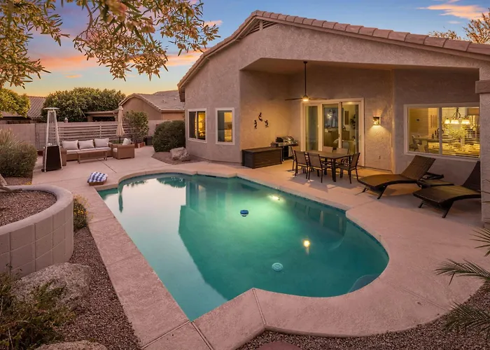 Luxe 4br Desert Oasis W Pool Mtn Views Holiday home Mesa