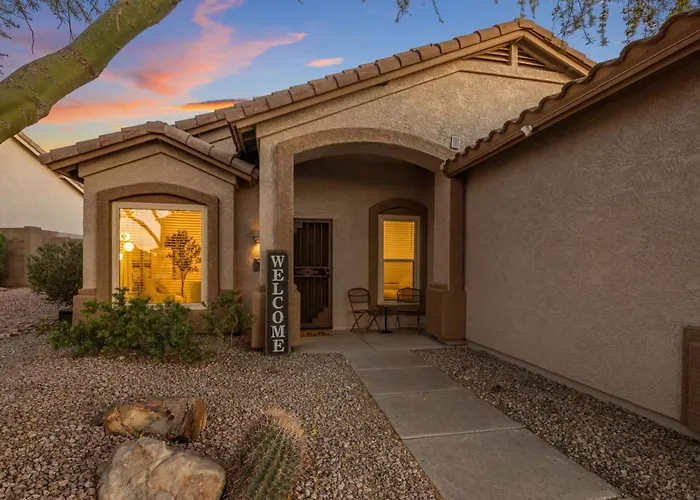 Luxe 4br Desert Oasis W Pool Mtn Views * Mesa